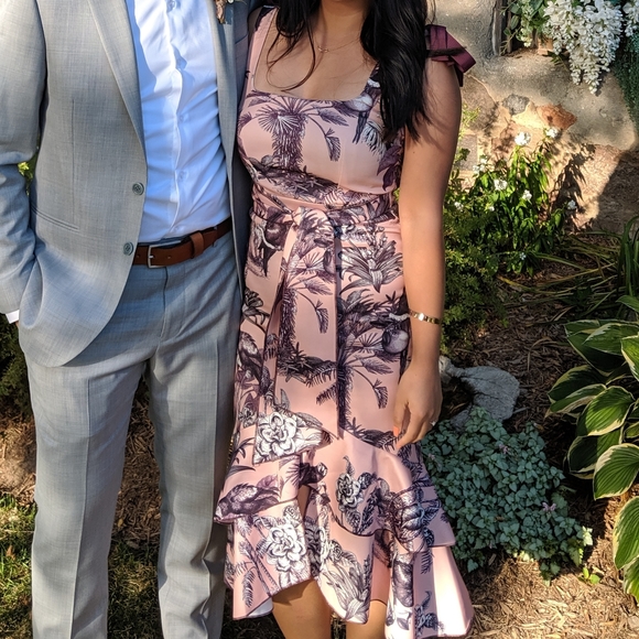 Midi Pink Tropical Patterned Dress - ASOS - Picture 2 of 6